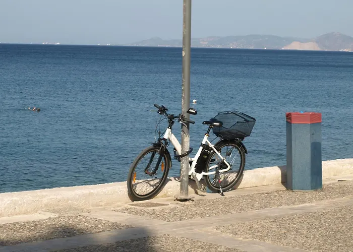 Alimos Kalamaki 100 Meters From The Beach